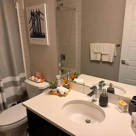 Z Family Homestay Calgary Room photo